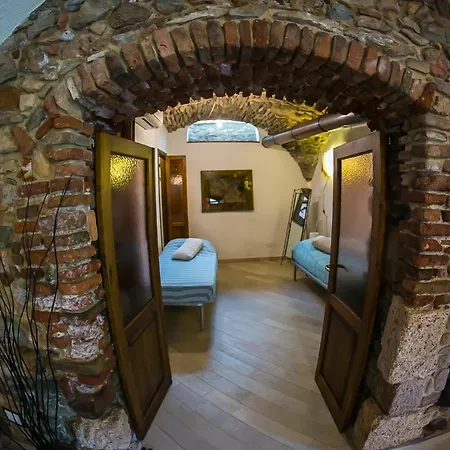 Stone House Finalborgo *