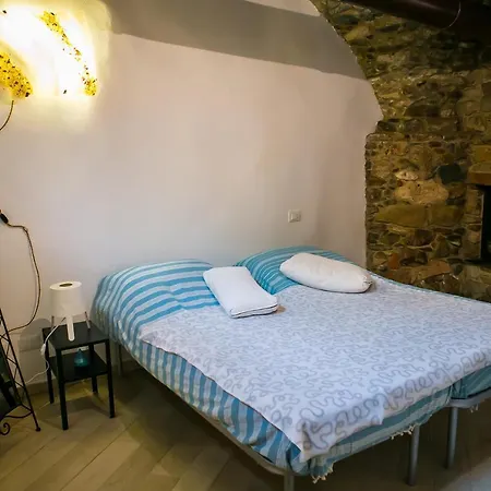 Stone House Finalborgo